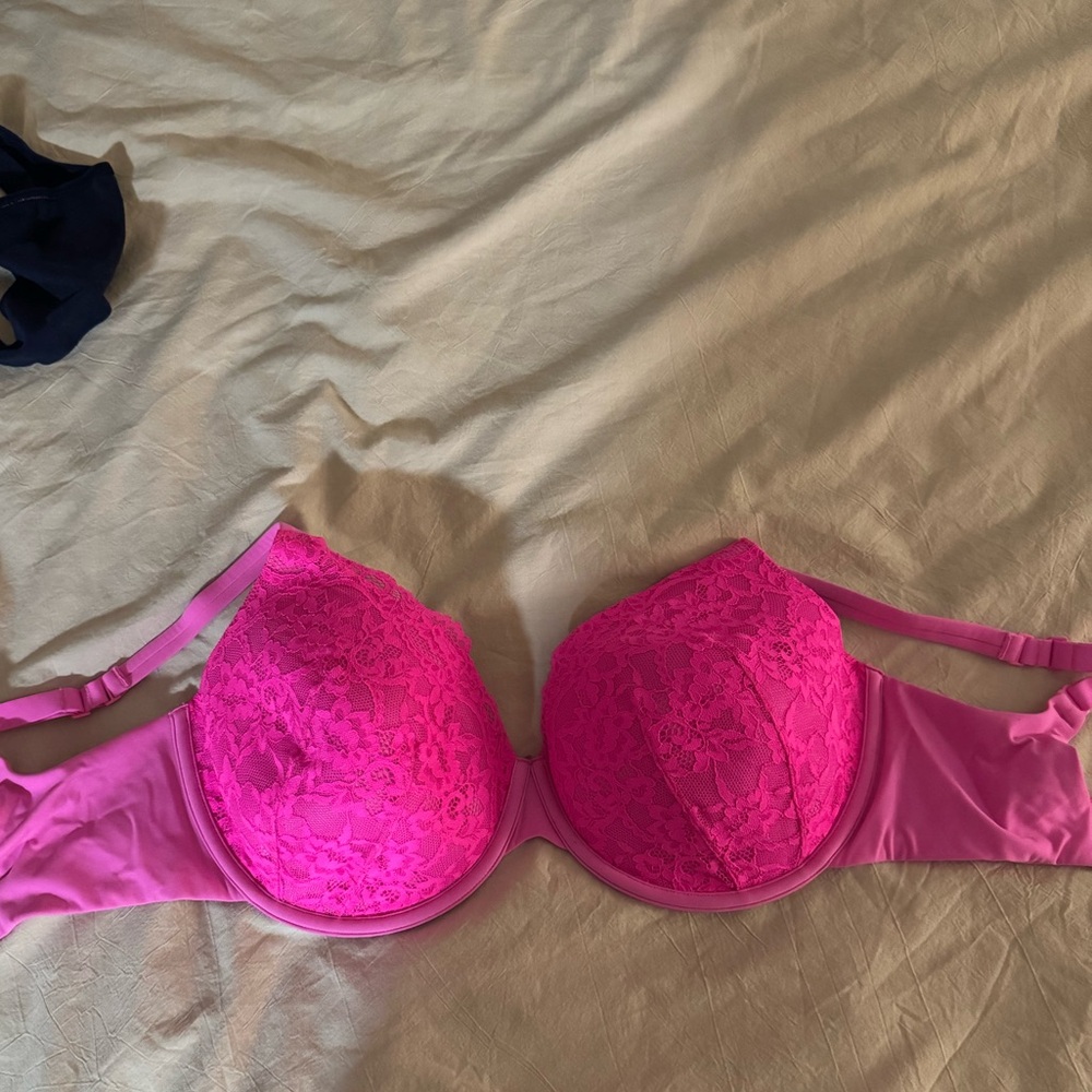 SKIMS fits everybody lace tshirt bra